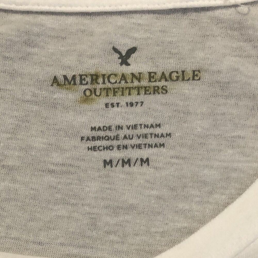 American Eagle Outfitters Womens Top Medium Embellished Sequins Graphic Tee - Picture 5 of 6